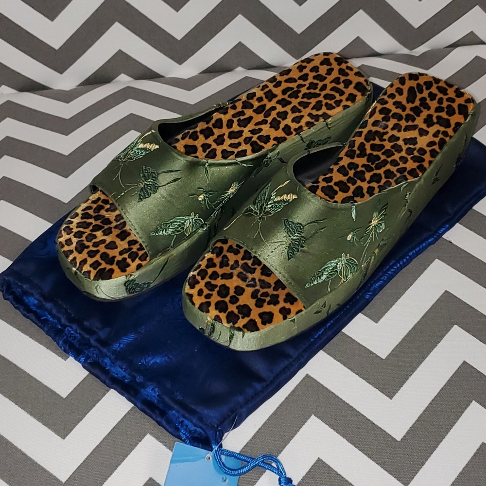 BLUE DRAGON by Rita Stein Women's Green & Leopard Platform Sandals Size 8 - Picture 5 of 8
